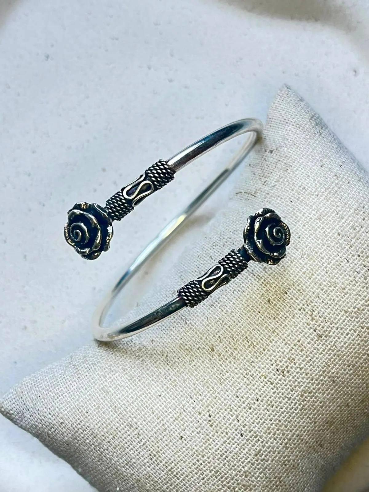 Bracelete 2 rosas P transpassadas  - 1