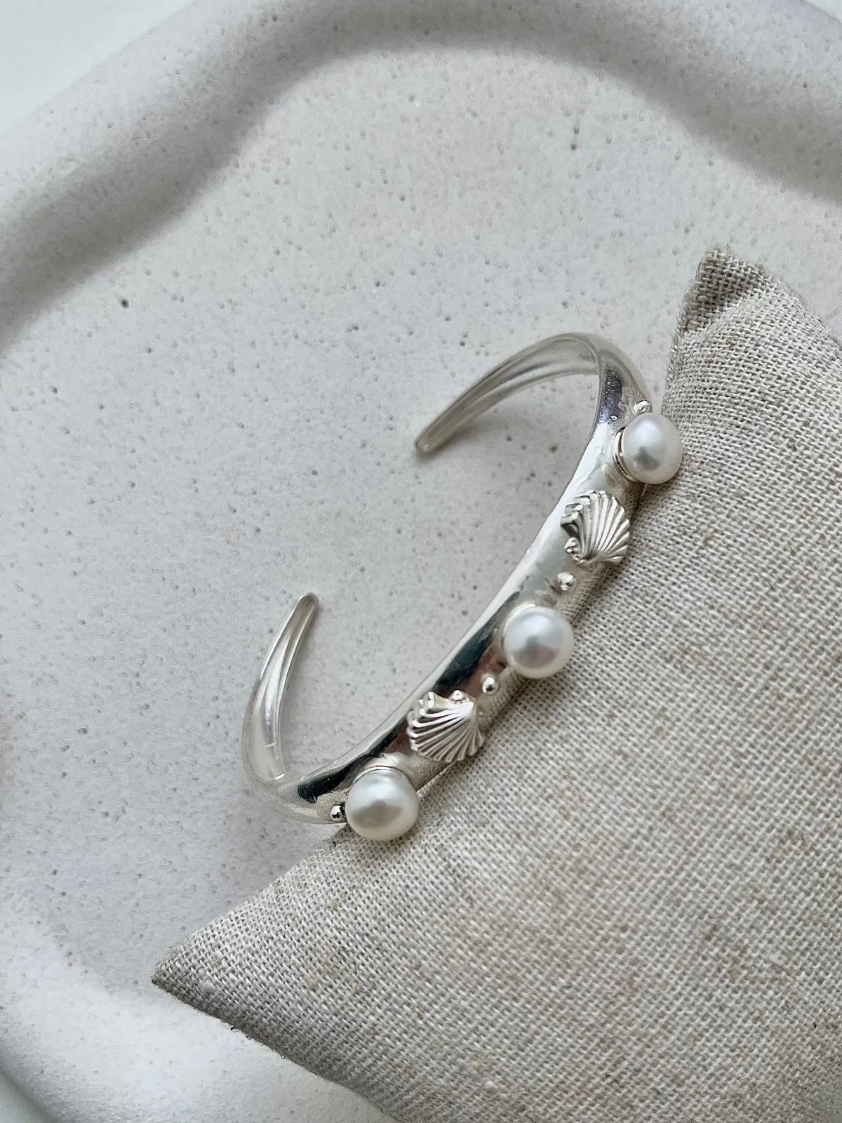Bracelete pérola e concha  - 1