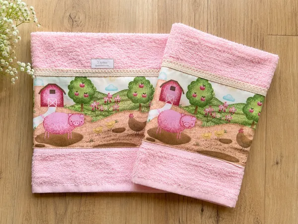 Toalha escolar Infantil Rosa Dohler