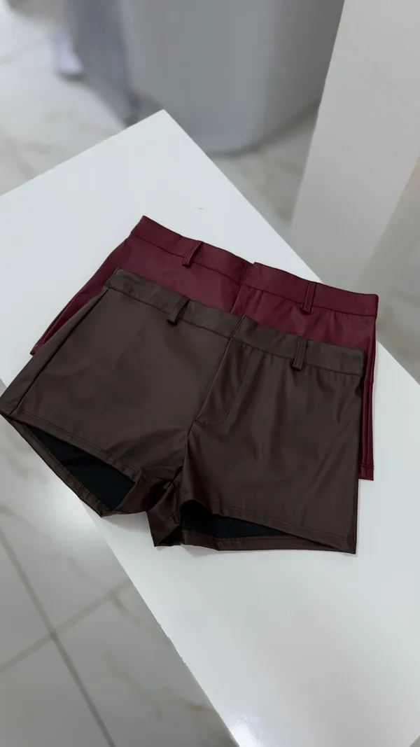 MINI SHORT COURO - imagem 3