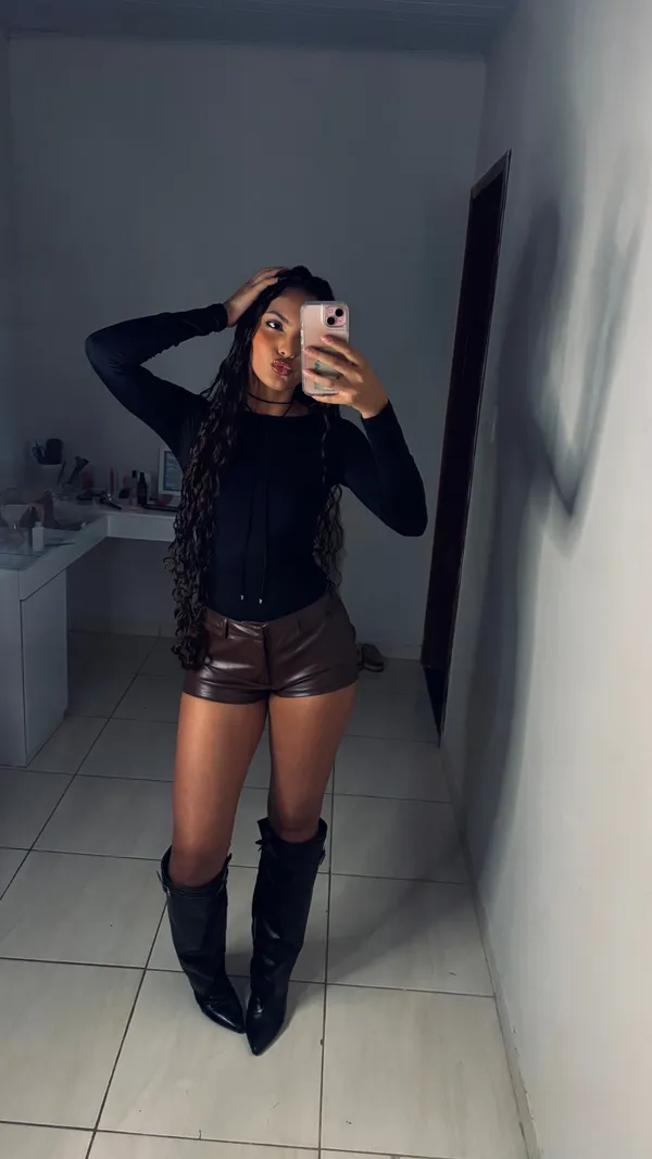 MINI SHORT COURO - imagem 1