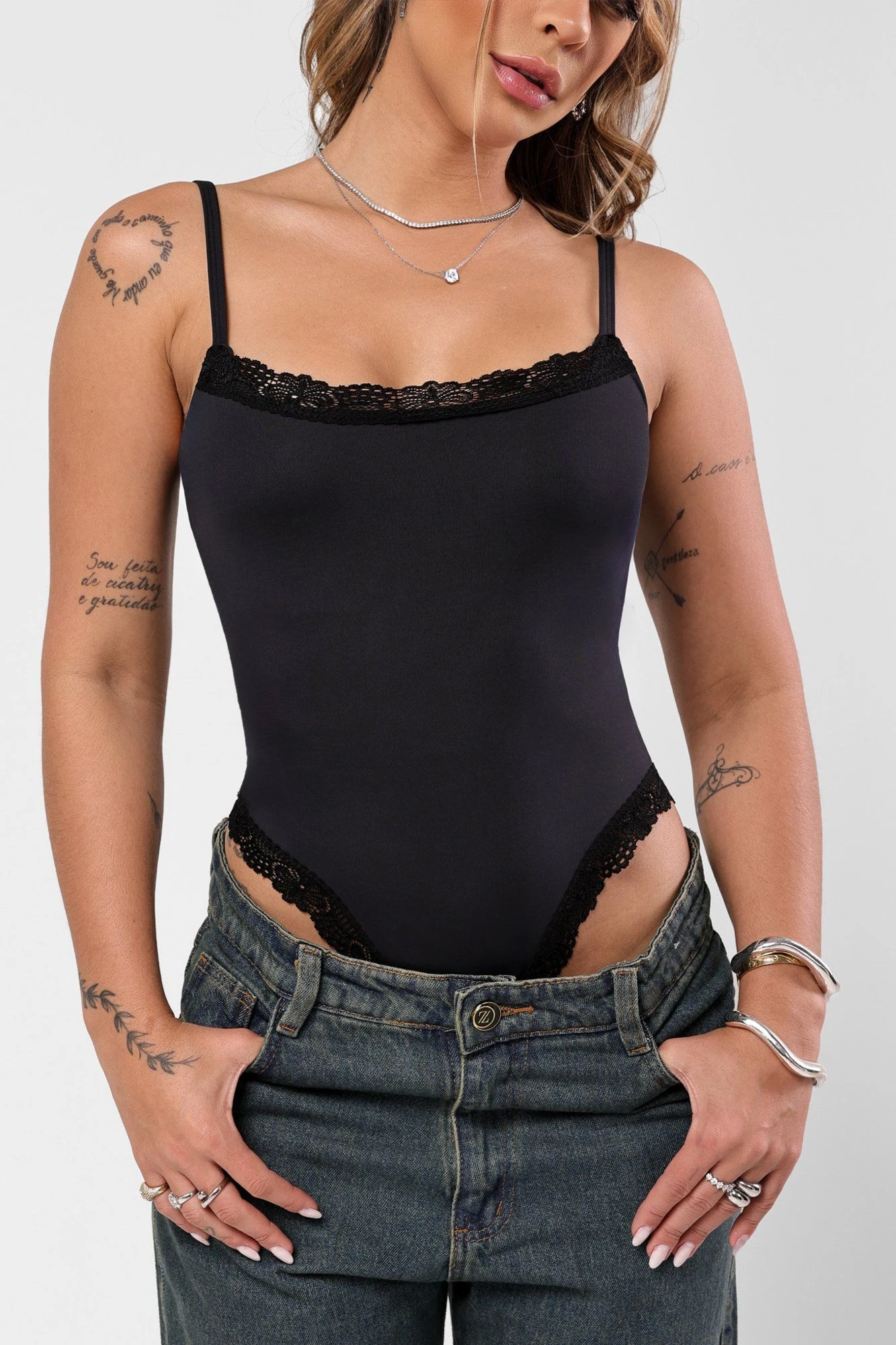 BODY NATASHA RENDA - 1