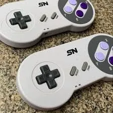 Video Game Retrô SF900 | 2400 Jogos Clássicos | 2 Controles Sem Fio - 3