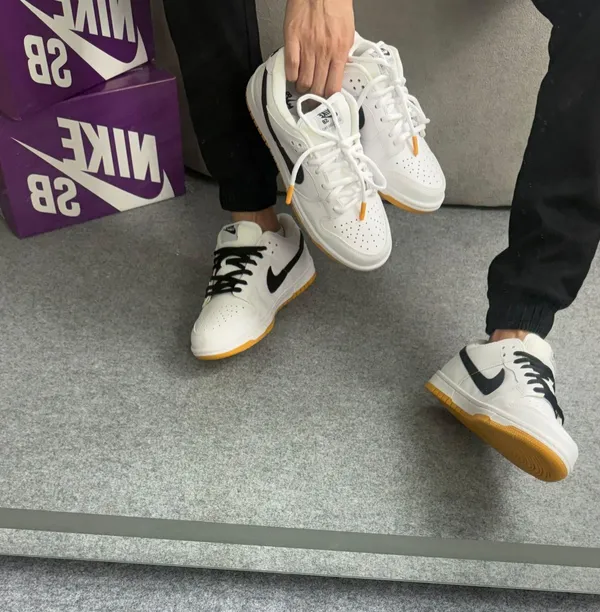 TÊNIS SB DUNK LINHA PRIME BRANCO PRETO 