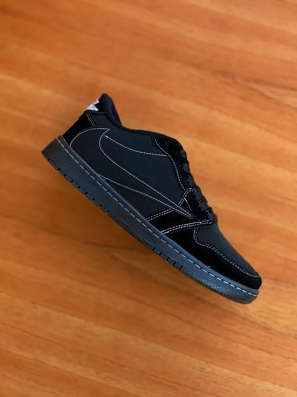 TÊNIS AIR JORDAN 1 low og scott x fragment 