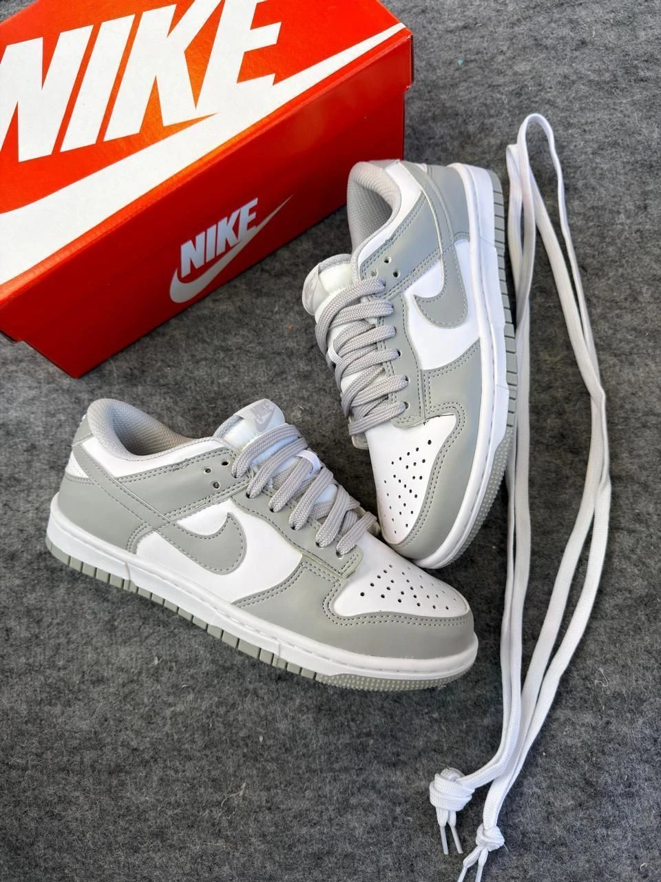 TÊNIS DUNK LINHA LUXO CINZA BRANCO   - 4