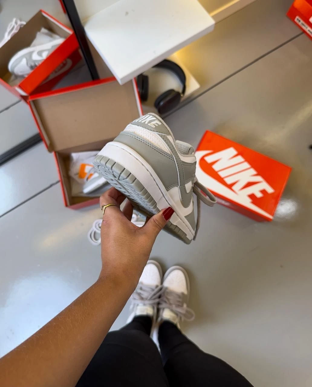 TÊNIS DUNK LINHA LUXO CINZA BRANCO   - 8