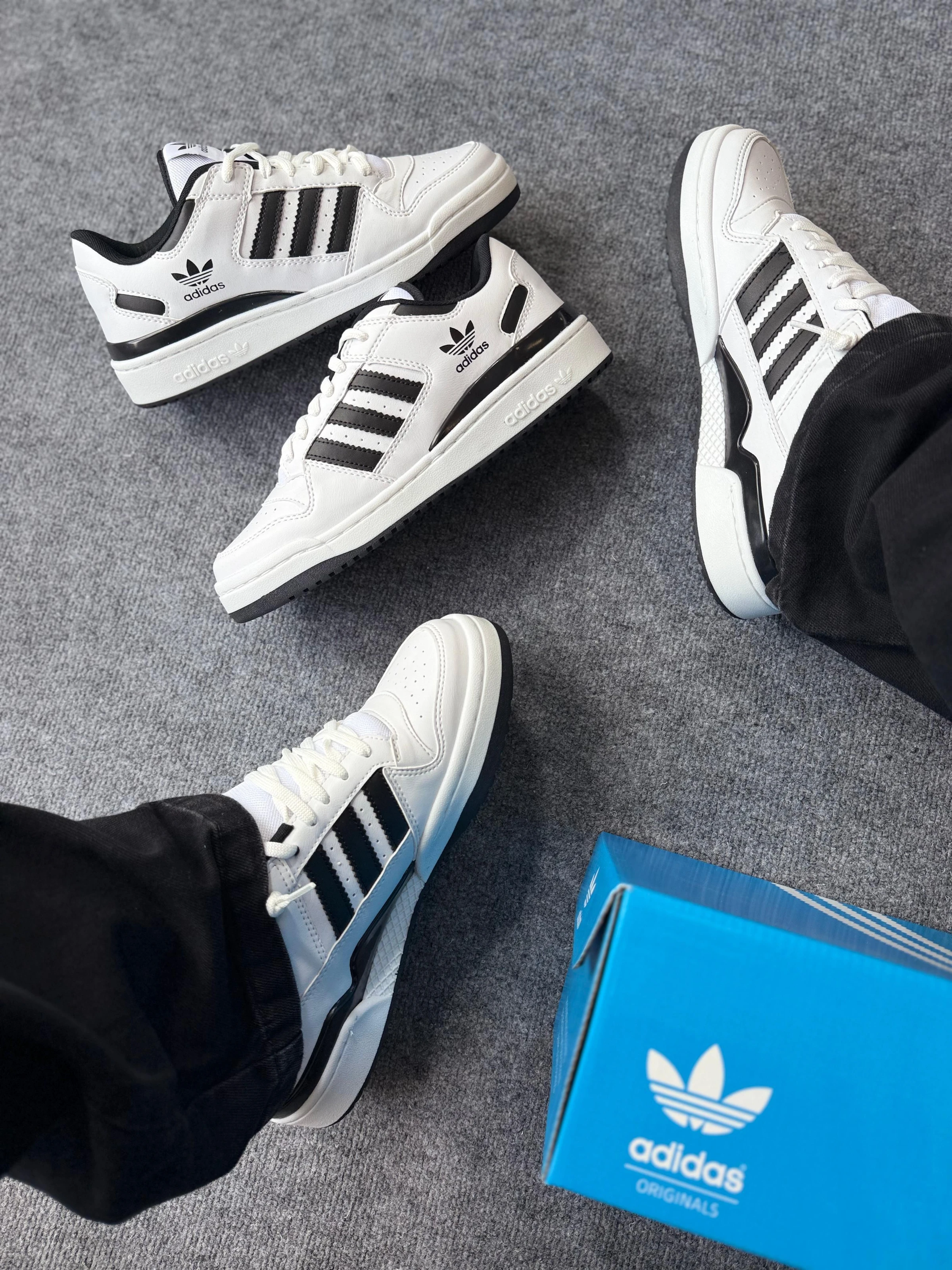 TÊNIS ADIDAS FÓRUM LOW 00s branco preto  - 3