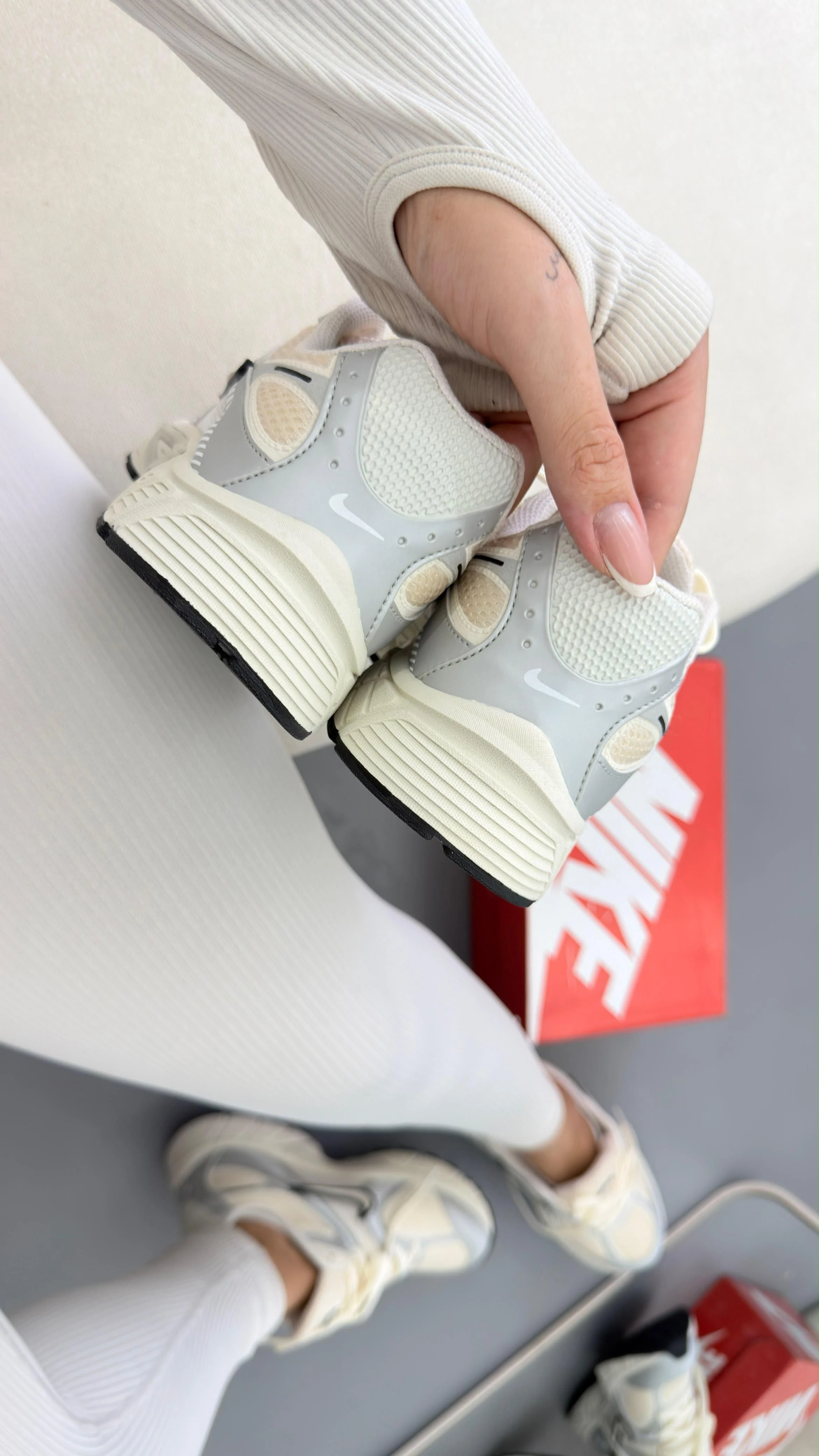 TÊNIS Nike V5 RNR - linha luxa OFF PRETO  - 1