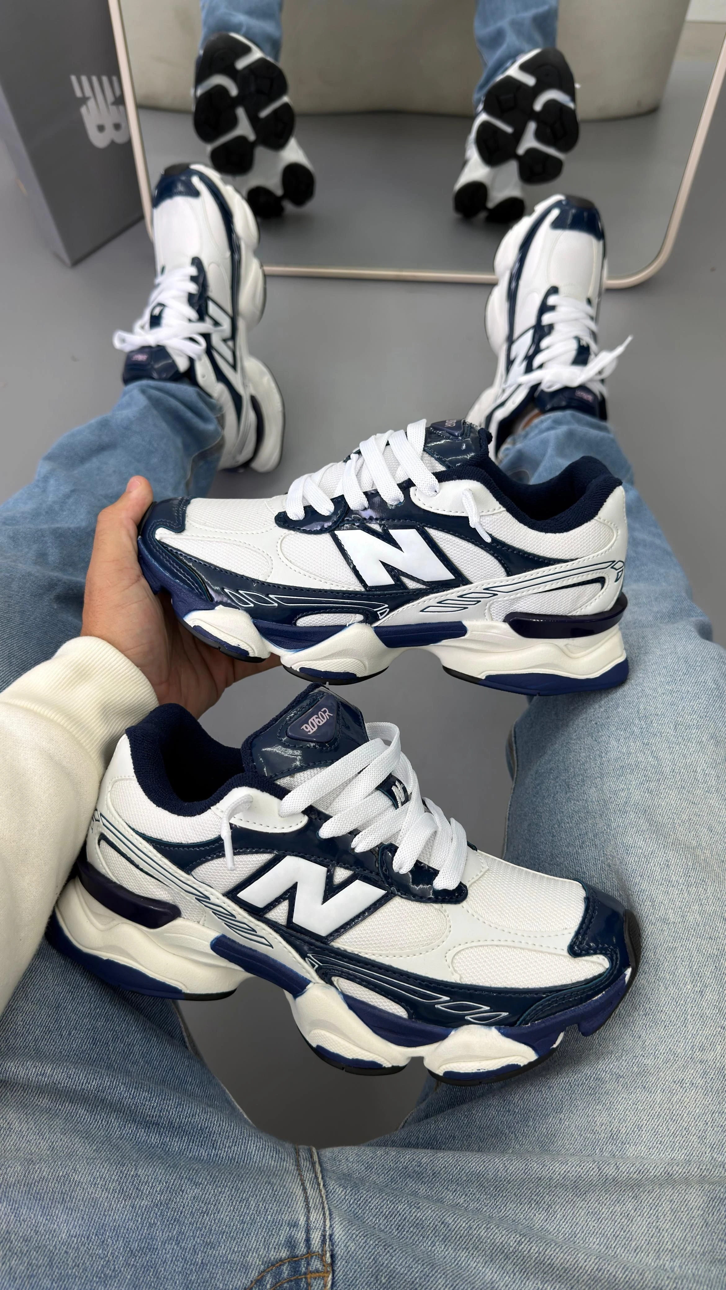 TÊNIS NEW BALANCE 9060R branco marinho  - 4
