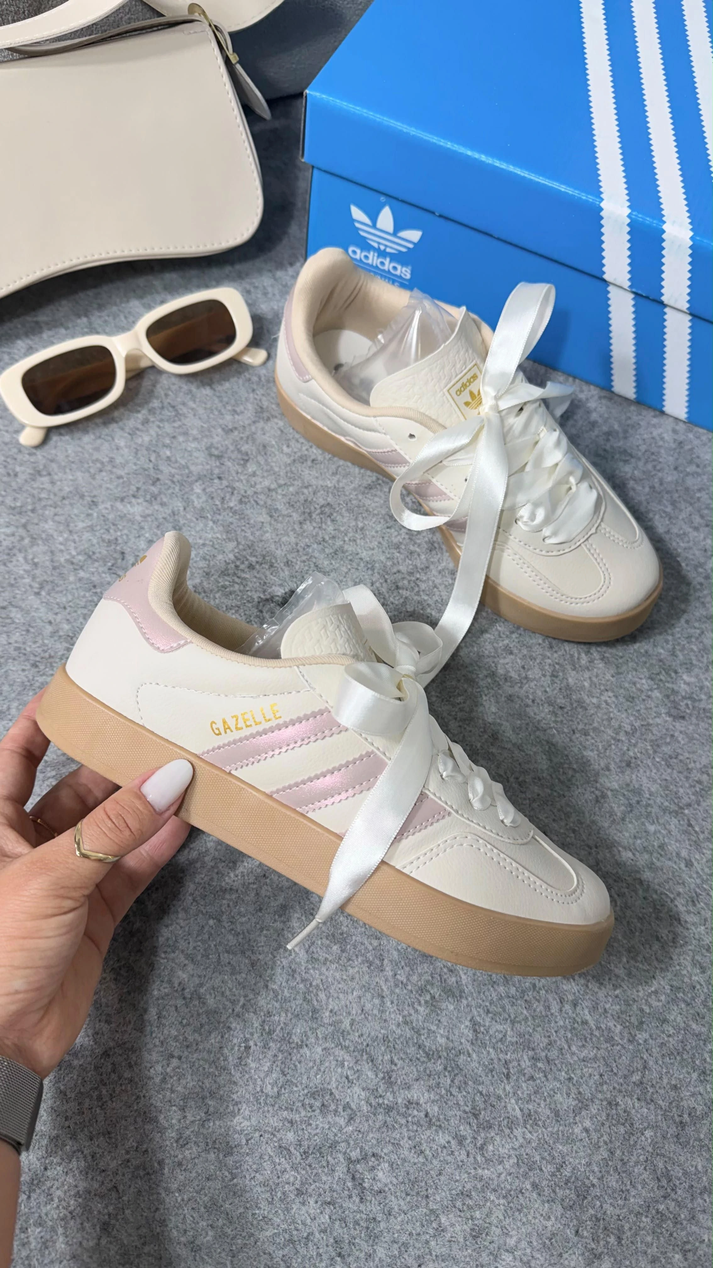 TÊNIS ADIDAS GAZELLE BEGE rose  - 2