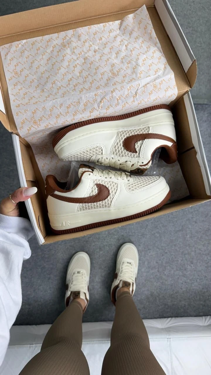 TÊNIS AIR FORCE OFF WHITE CASTANHO  - 4