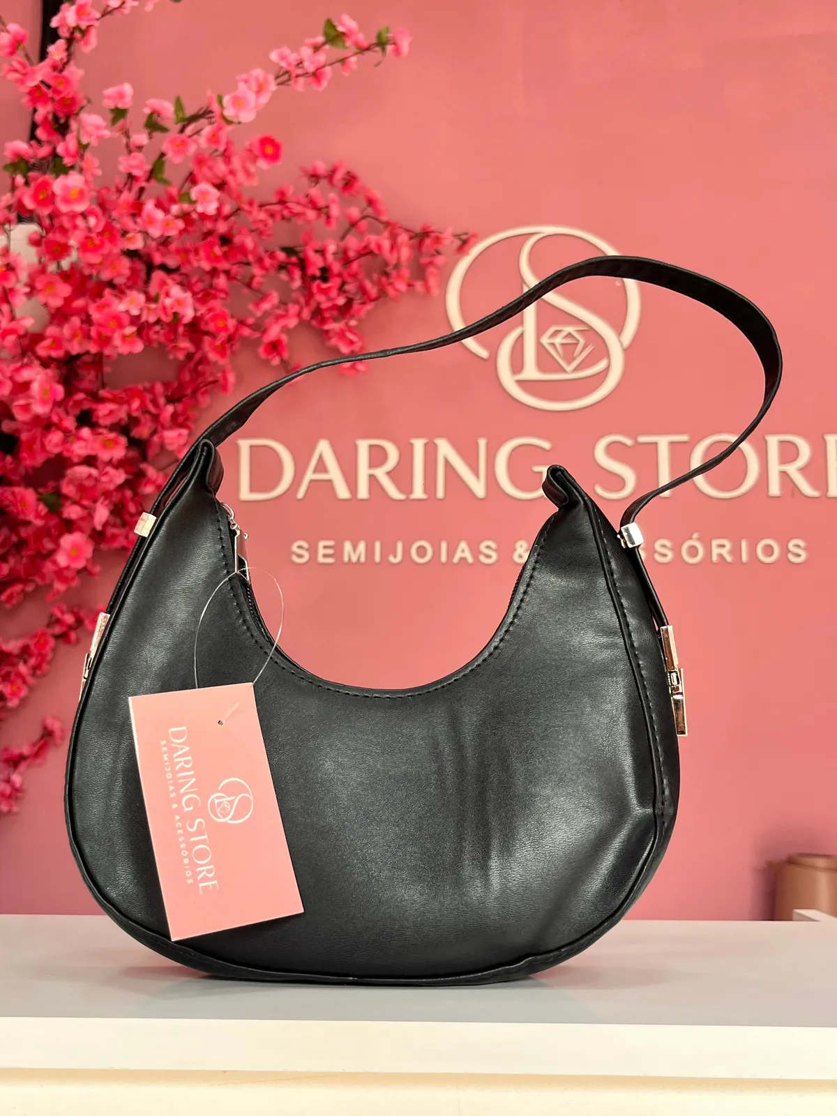 Bolsa Meia Lua Baguete Preta M - 1