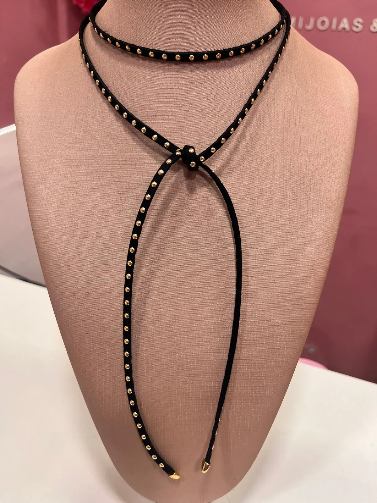 Colar choker longo várias amarrações courinho - 2