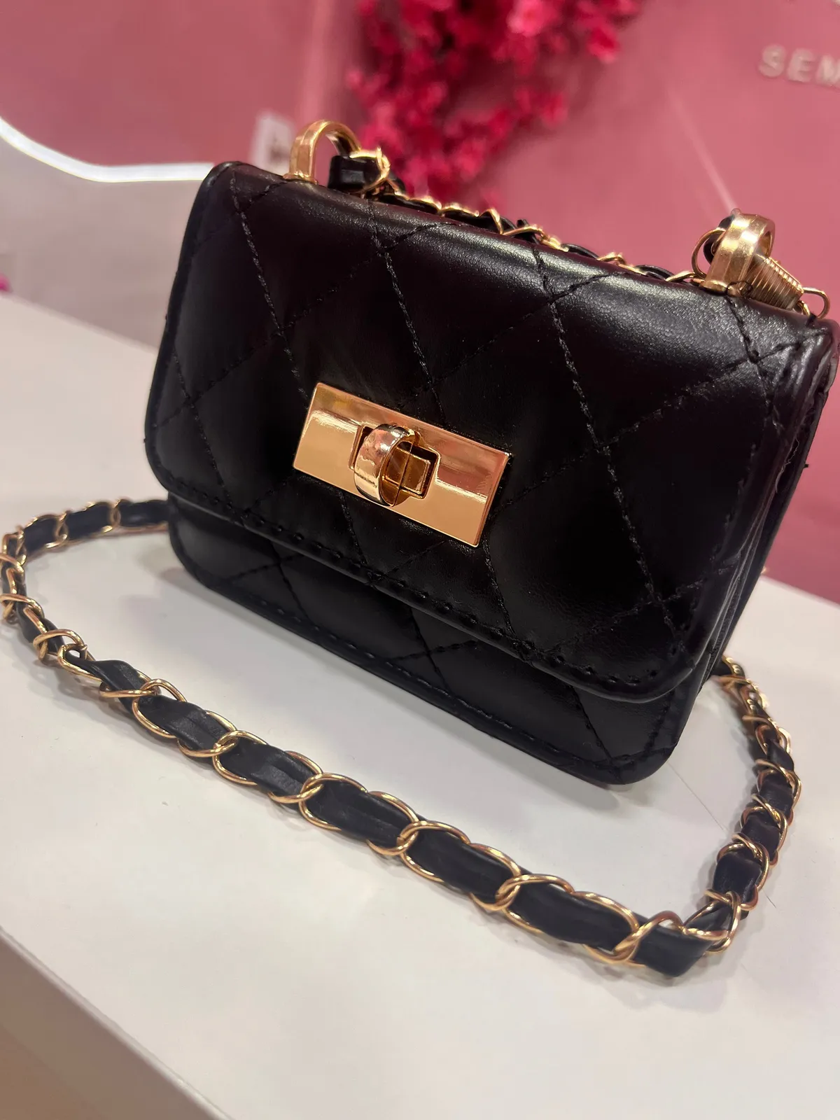 Bolsa P Zara com detalhe dourado  - 2