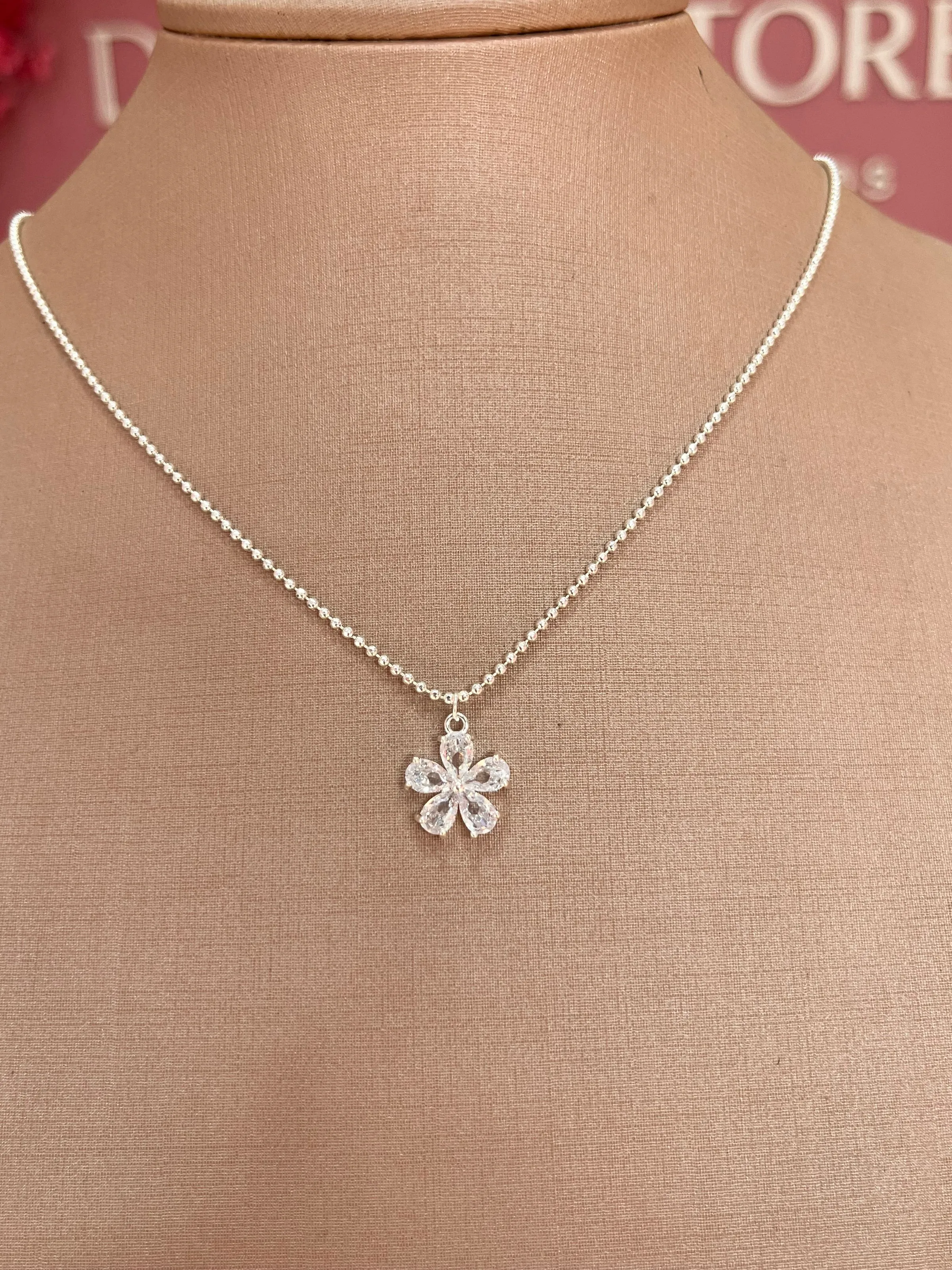 Colar Flor cristal liz - 2
