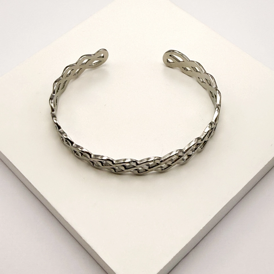 00005 - Bracelete elos entrelaçados 