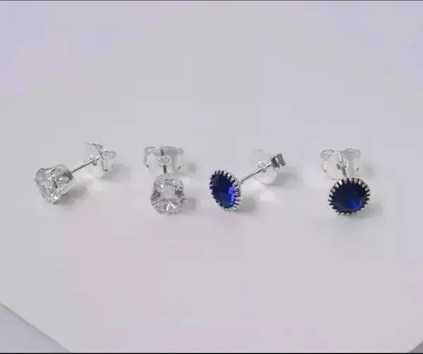 Dupla de brinco ponto de luz cristal e ponto de luz azul