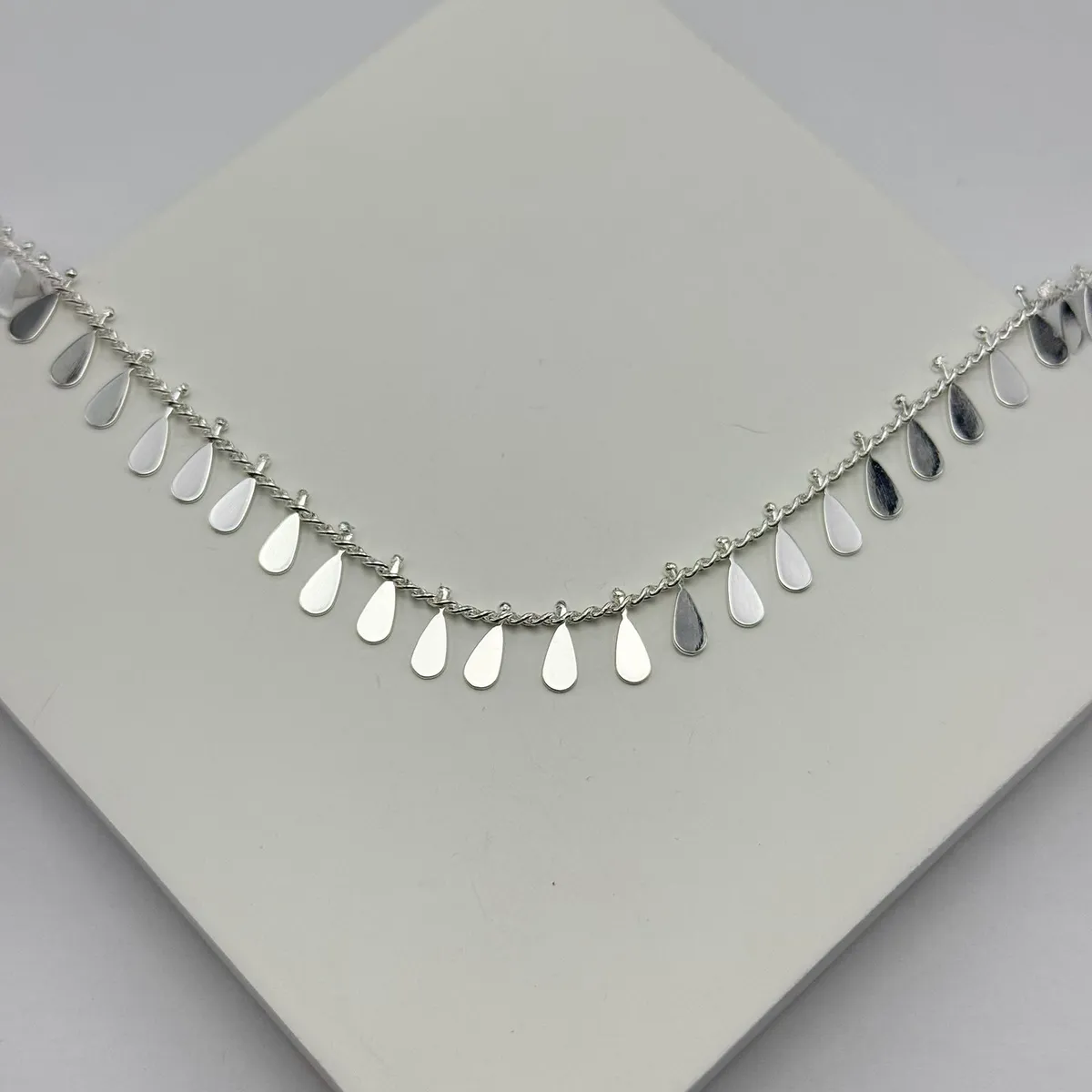Choker gotinhas - 2