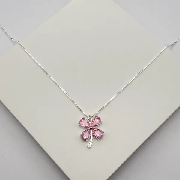 Colar flor rosa