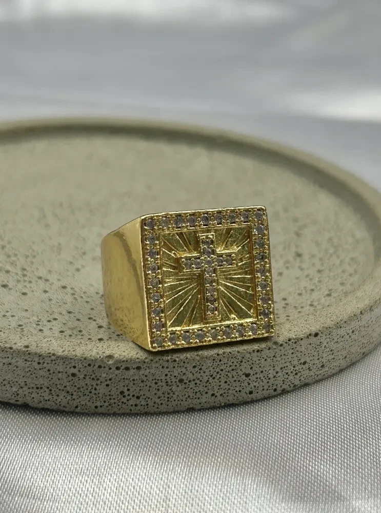 Anel Crucifixo Banhado a ouro 18k - 1