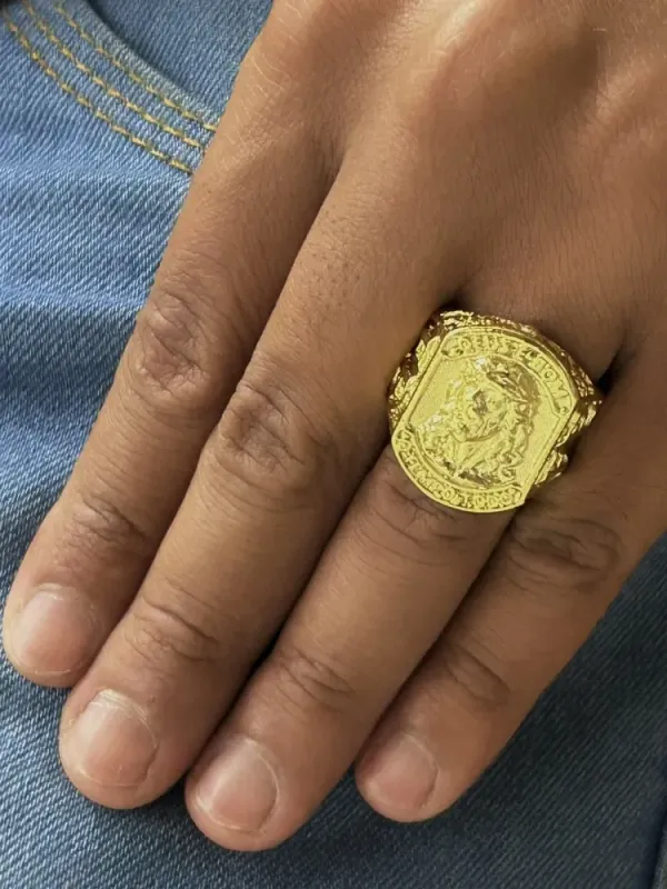 Anel Face De Cristo Banhado a ouro 18k - imagem 2