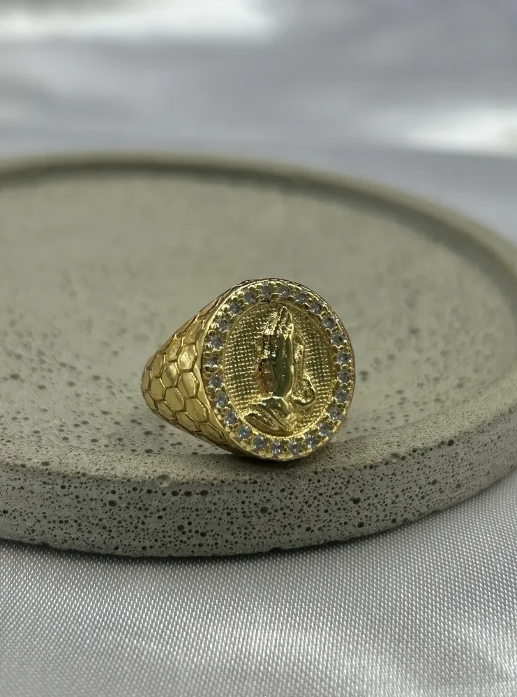 Anel Mão Abençoada Banhado a ouro 18k - 1