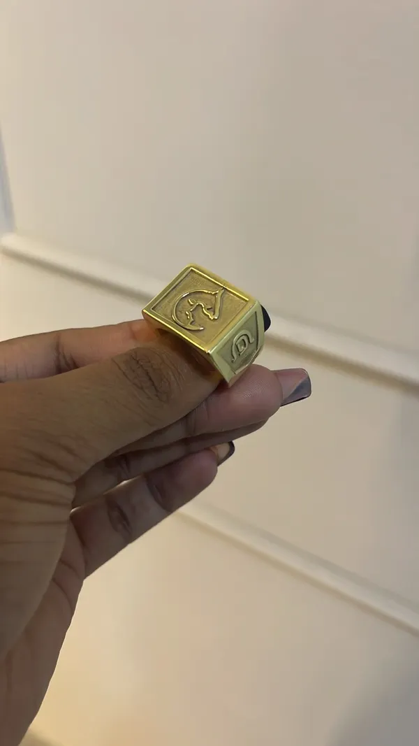 Anel Personalizado com Gravação na Lateral - imagem 3