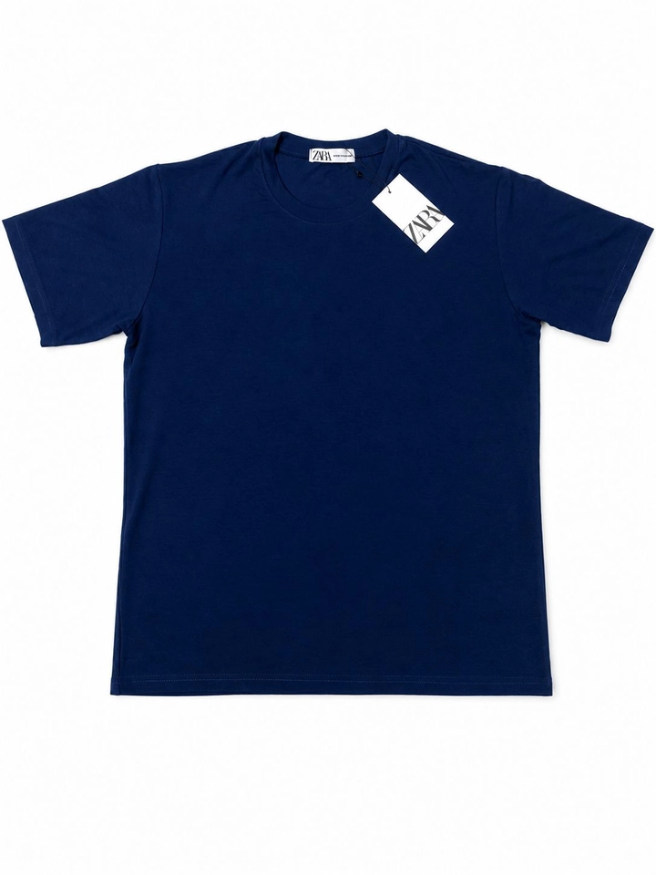 Camiseta Lisa - Zara - imagem 1