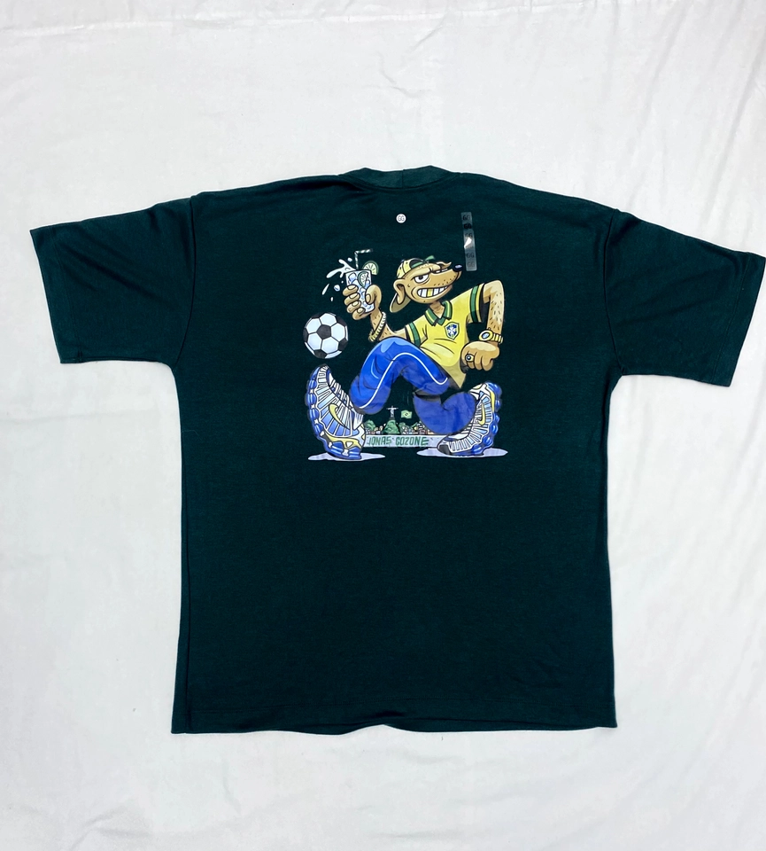 Camiseta Oversized - Estampa nas costas  - imagem 2