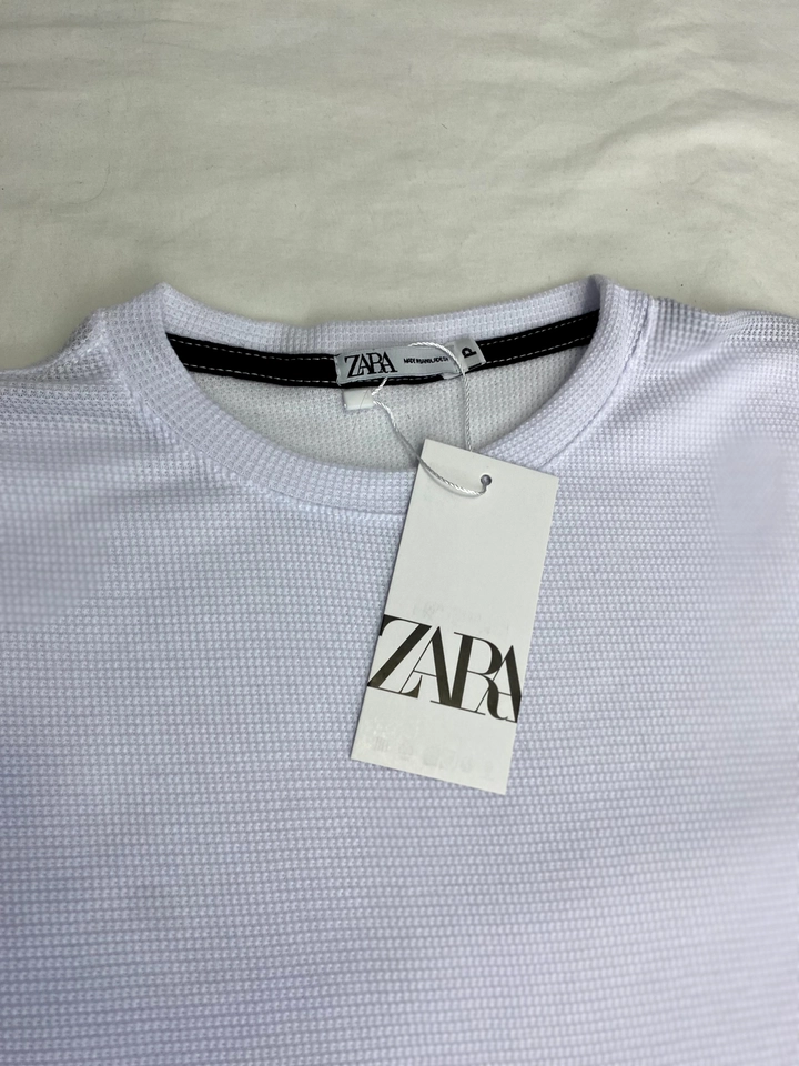 Camiseta Texturizada - Zara - imagem 2