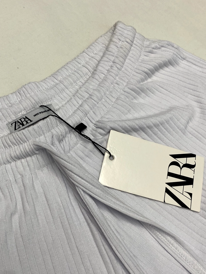 Shorts Canelado - Zara - 3