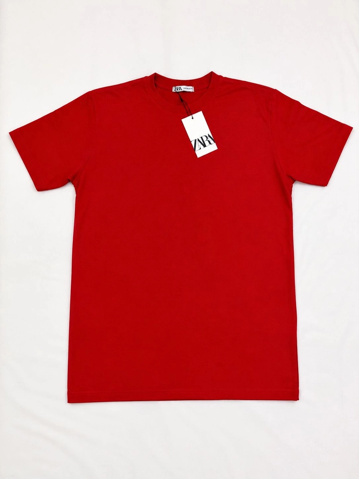 Camiseta Lisa - Zara - imagem 1