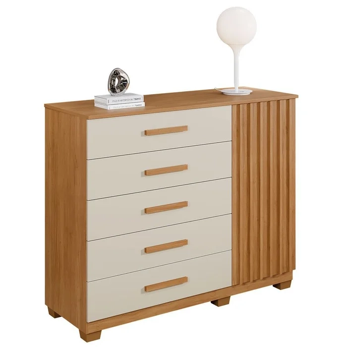 Cômoda Paris 5 Gavetas 1 Porta Ripada Puxadores Mdf 2 Prateleiras 6 Pés - Alt.: 110cm Larg.: 122cm Prof.: 46cm.