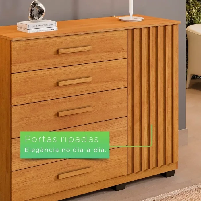 Cômoda Paris 5 Gavetas 1 Porta Ripada Puxadores Mdf 2 Prateleiras 6 Pés - Alt.: 110cm Larg.: 122cm Prof.: 46cm. - 7