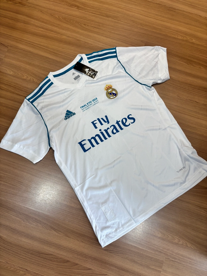 REAL MADRID CASA 2017-18 RONALDO 7 - 1