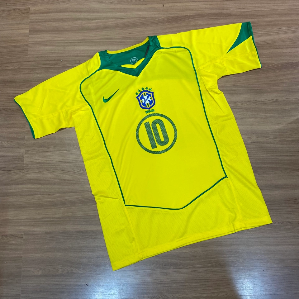 BRASIL RETRO RONALDINHO 2004/2005 - 1