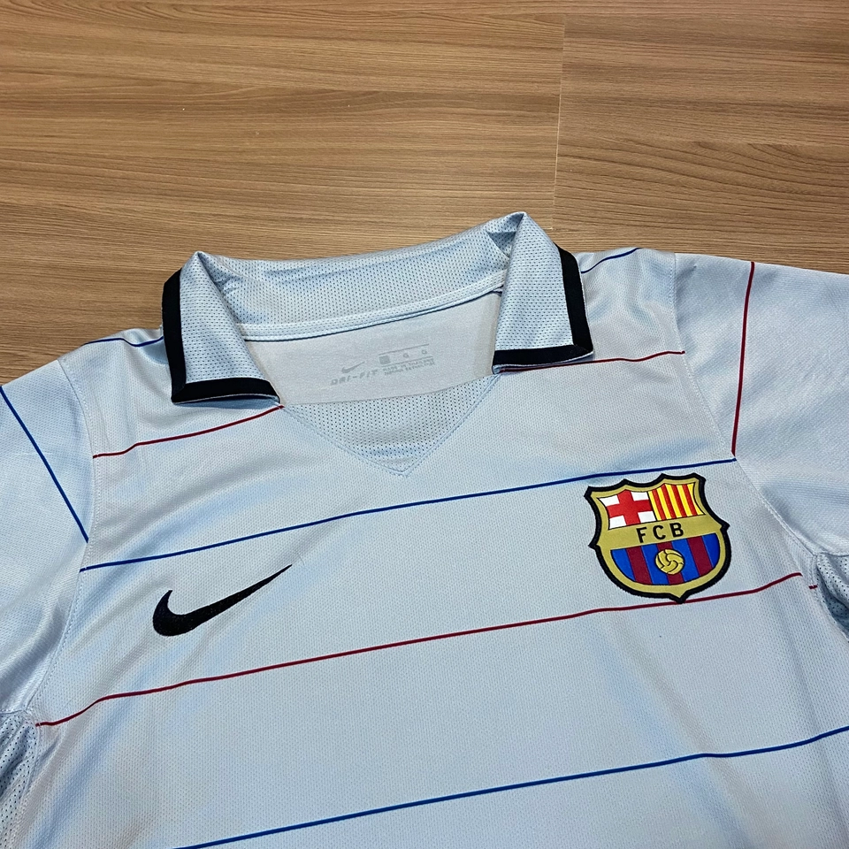 Barcelona Away 2003-04 - 2