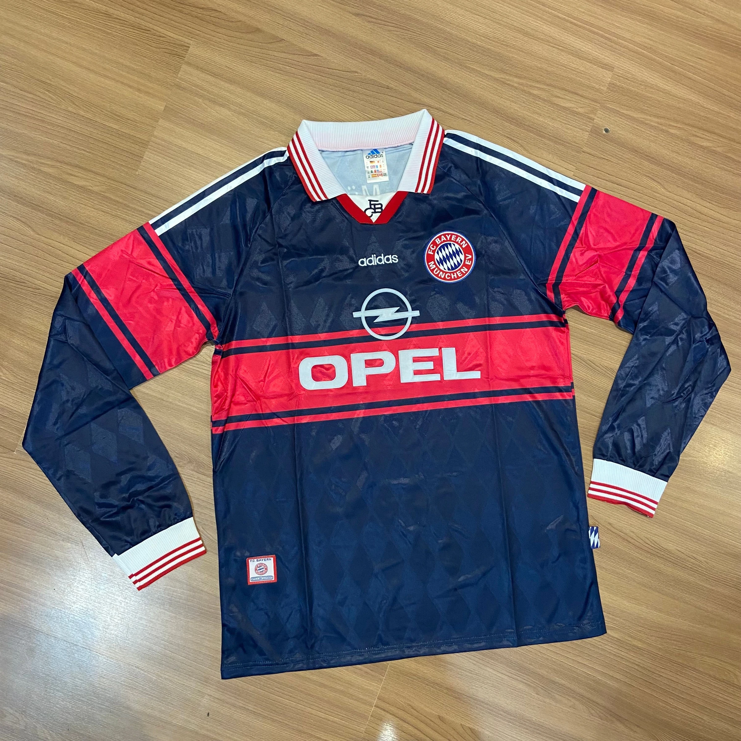 Bayern De Munique Casa 1997-1997 - 1
