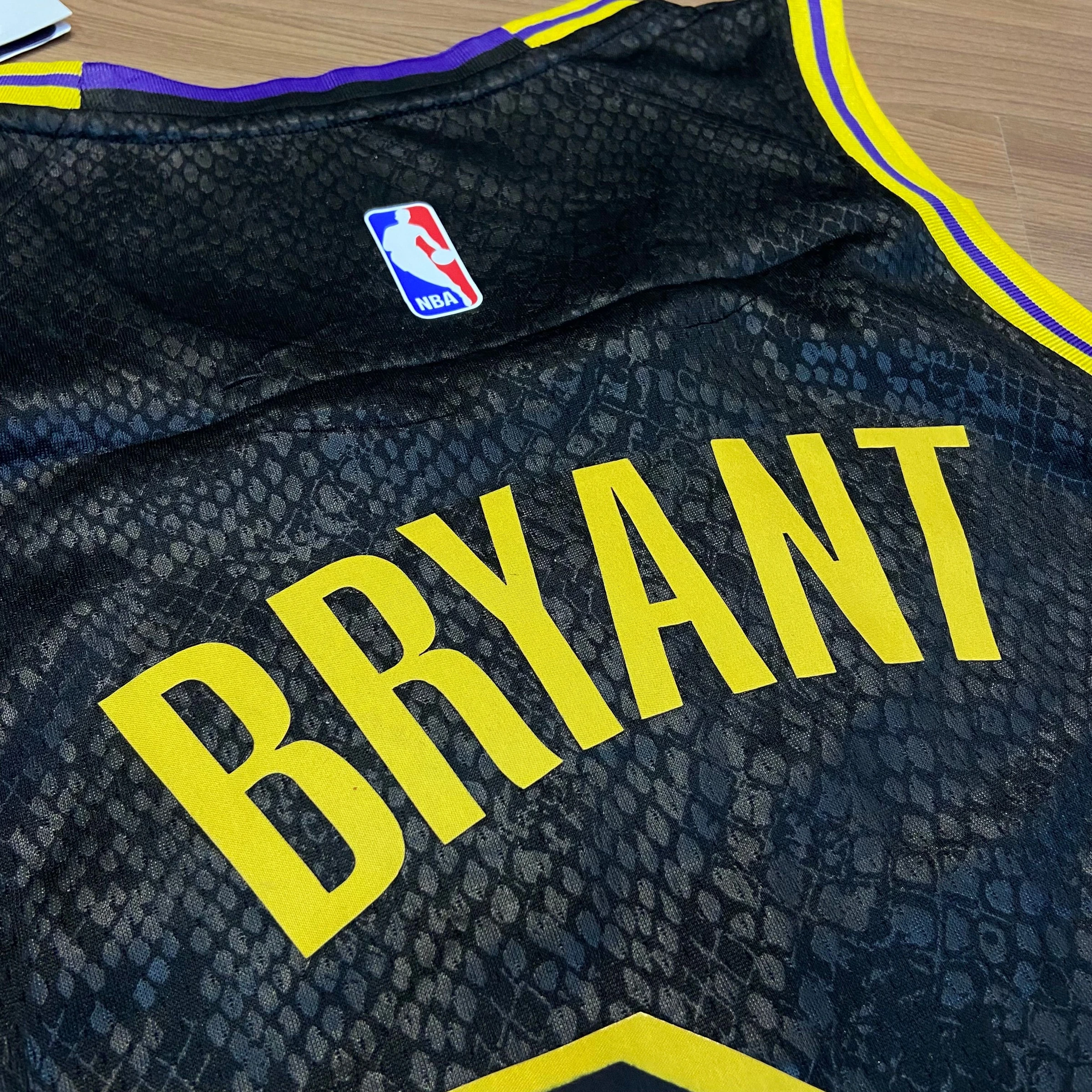 Regata Lakers Black Mamba  - 4