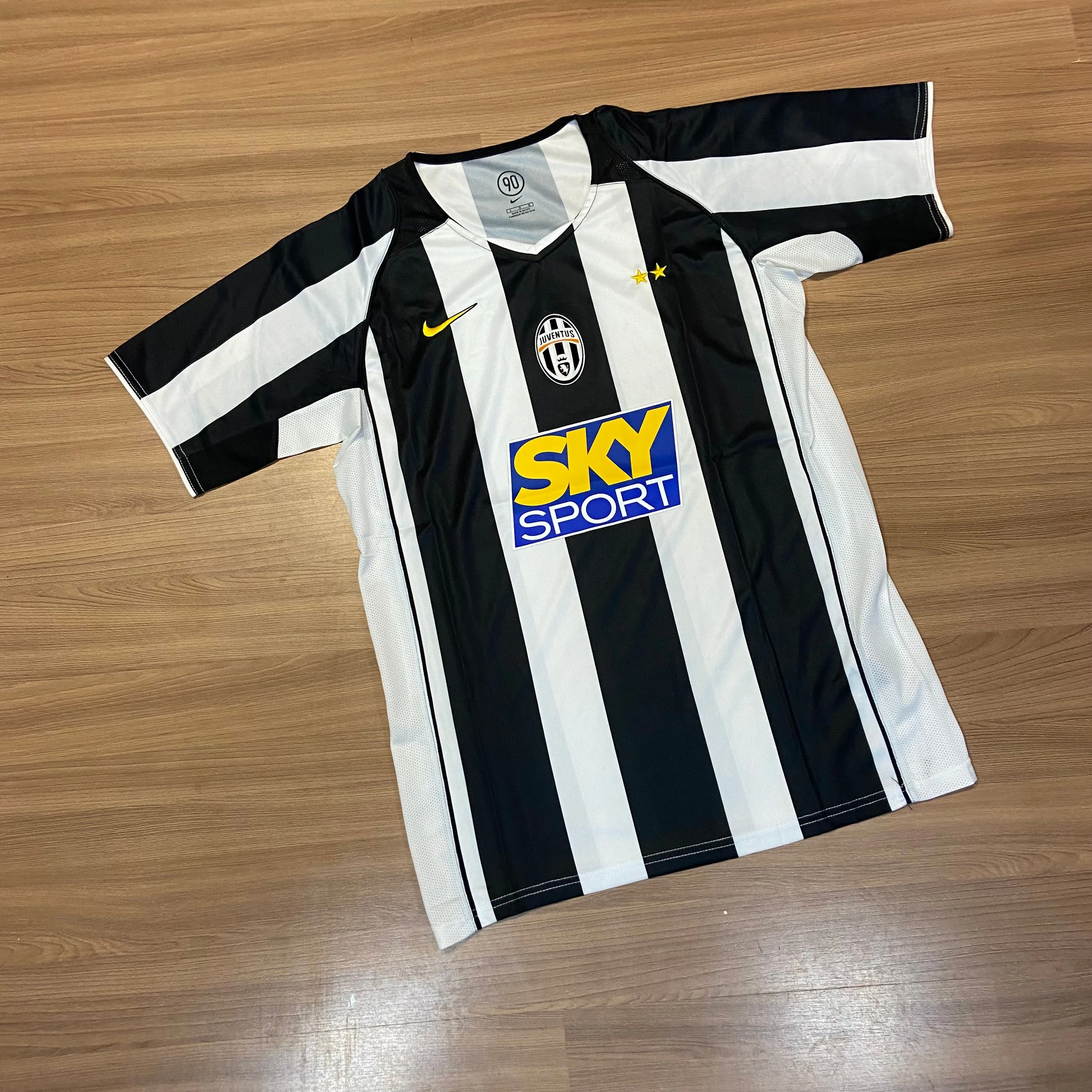 Juventus Casa 2004-2005 - 1