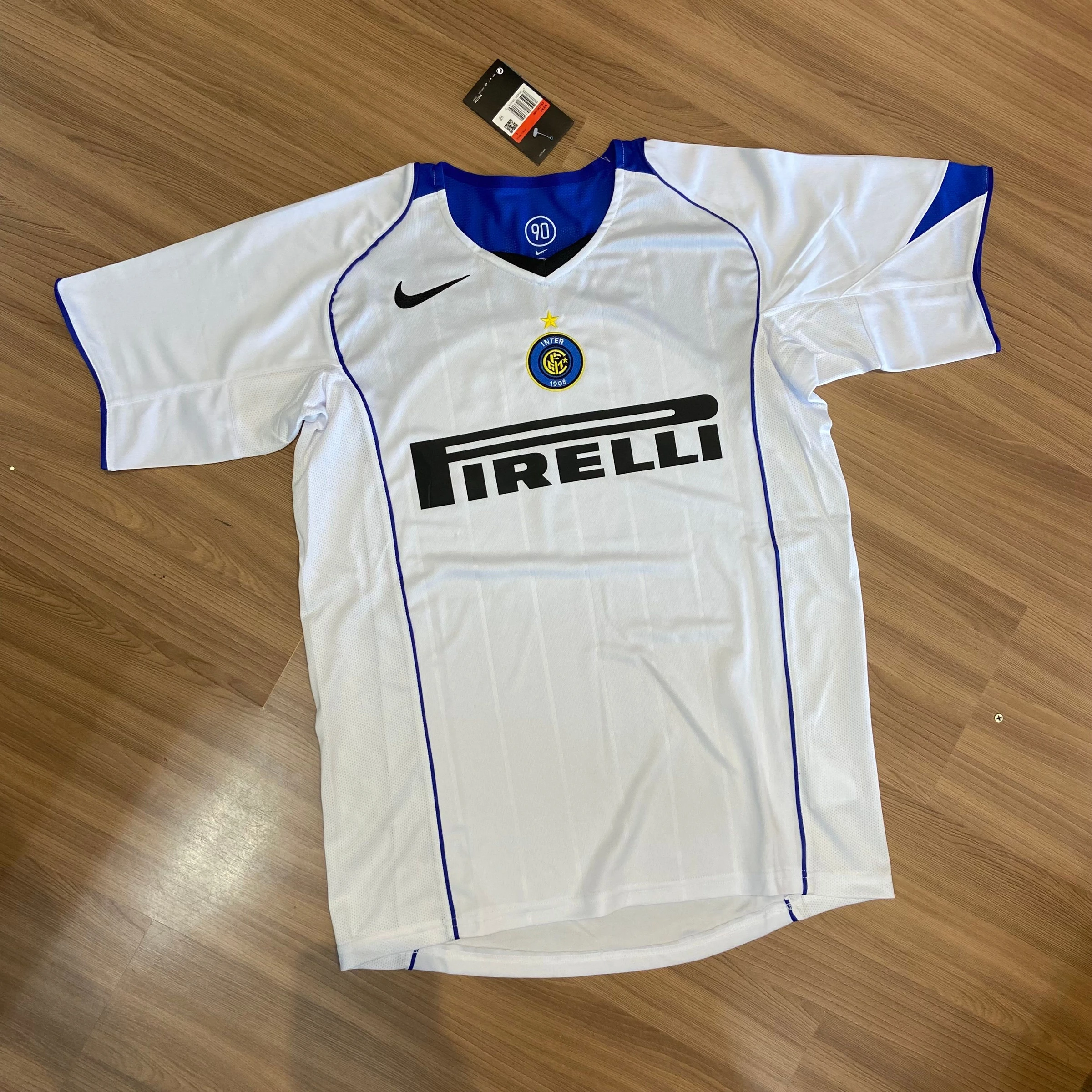 Inter de Milão 2004 Fora  - 5