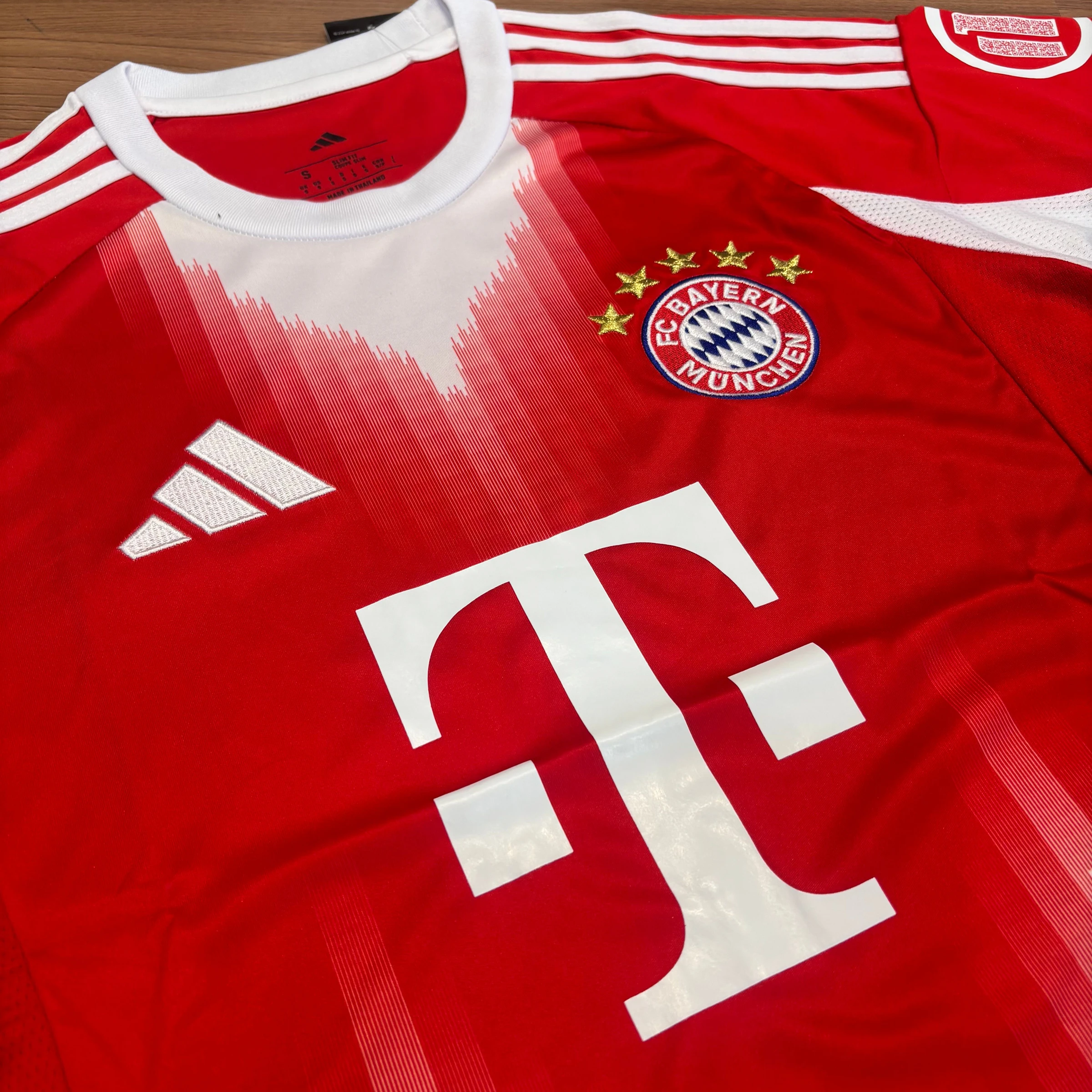 Bayern Casa 25/26 - 3