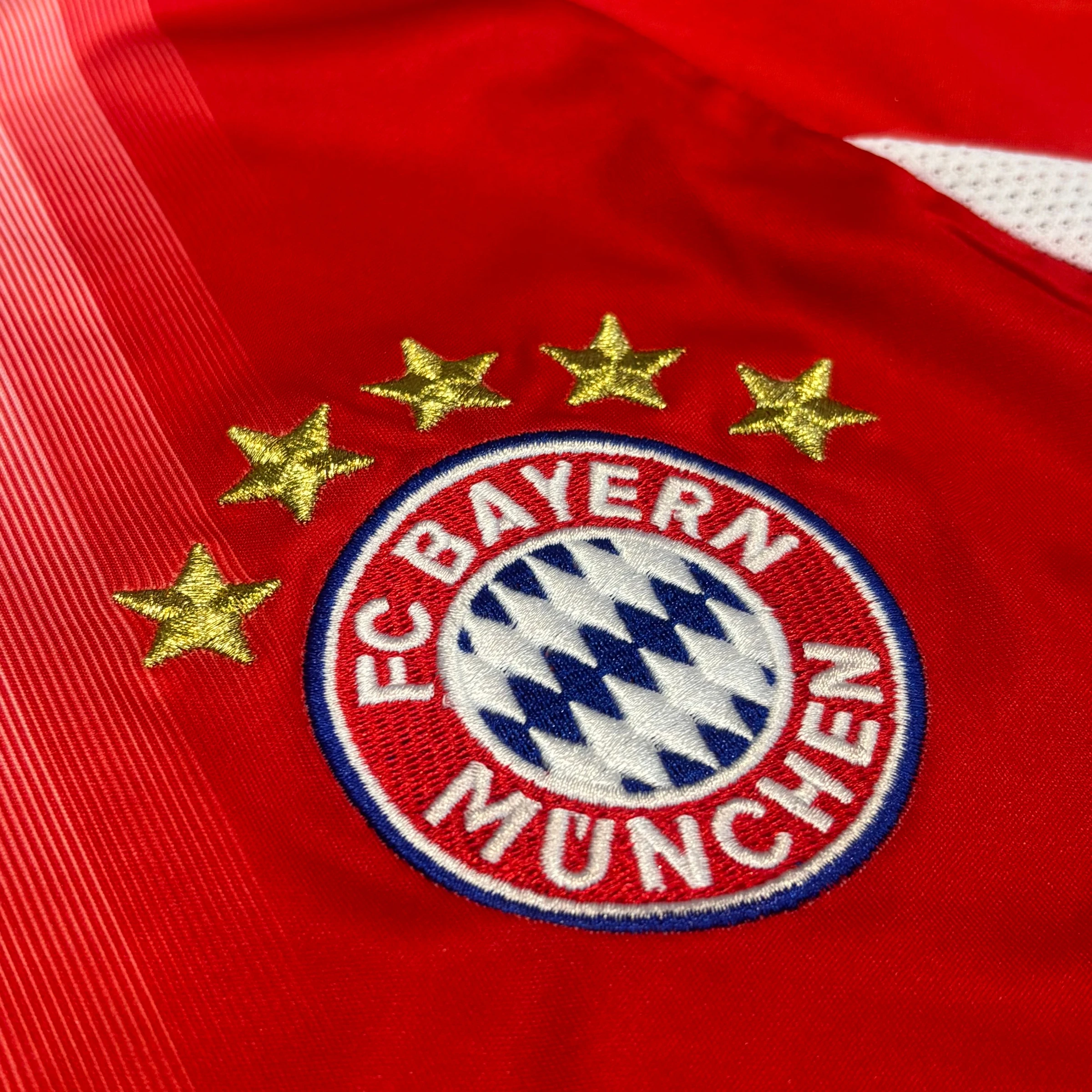 Bayern Casa 25/26 - 5
