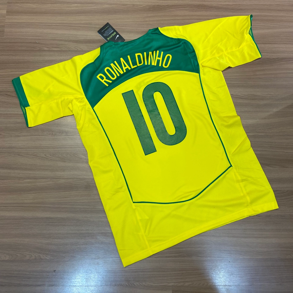 BRASIL RETRO RONALDINHO 2004/2005 - 2