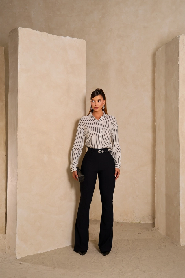 Calça Flare Layse com cinto  - 2
