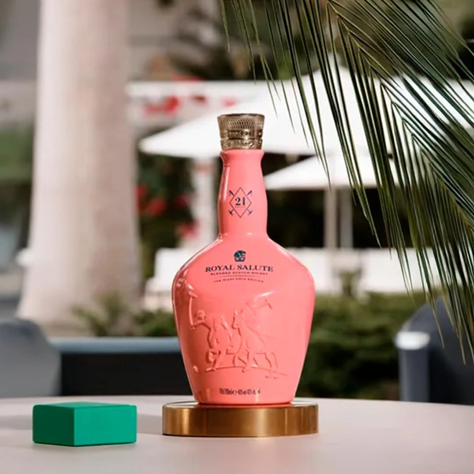 Royal Salut 21 Years Whisky The Miami Polo Edition 750 ml  - 1