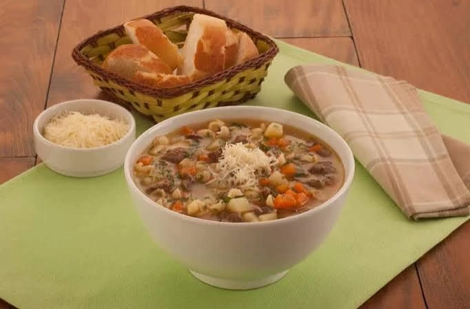 SOPA DE CARNE COM CONCHINHAS 63g - 1