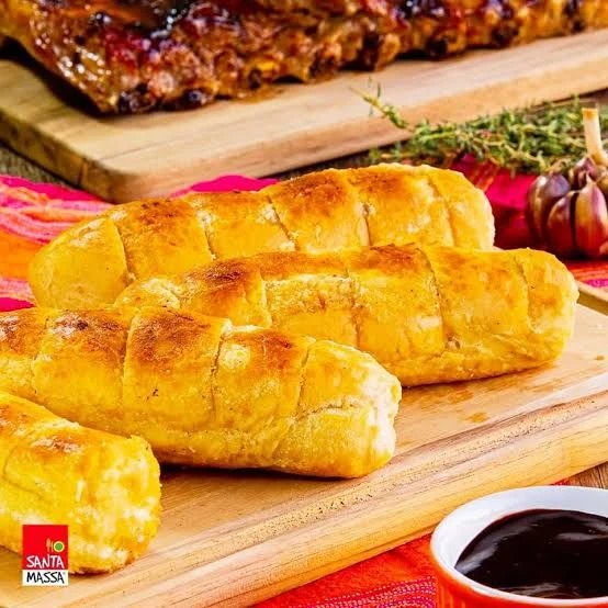 ESPETINHO DE PÃO DE ALHO TRADICIONAL SANTA MASSA  - 1