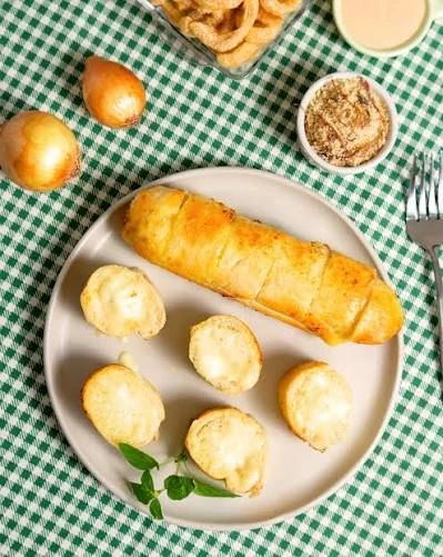 ESPETINHO DE PÃO DE ALHO CEBOLA SANTA MASSA  - 1